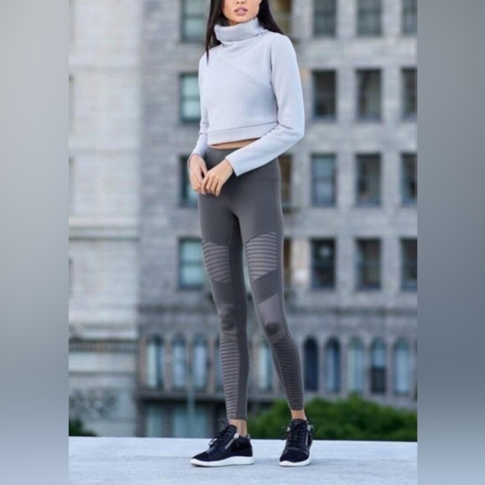 ALO Yoga Gray Leggings